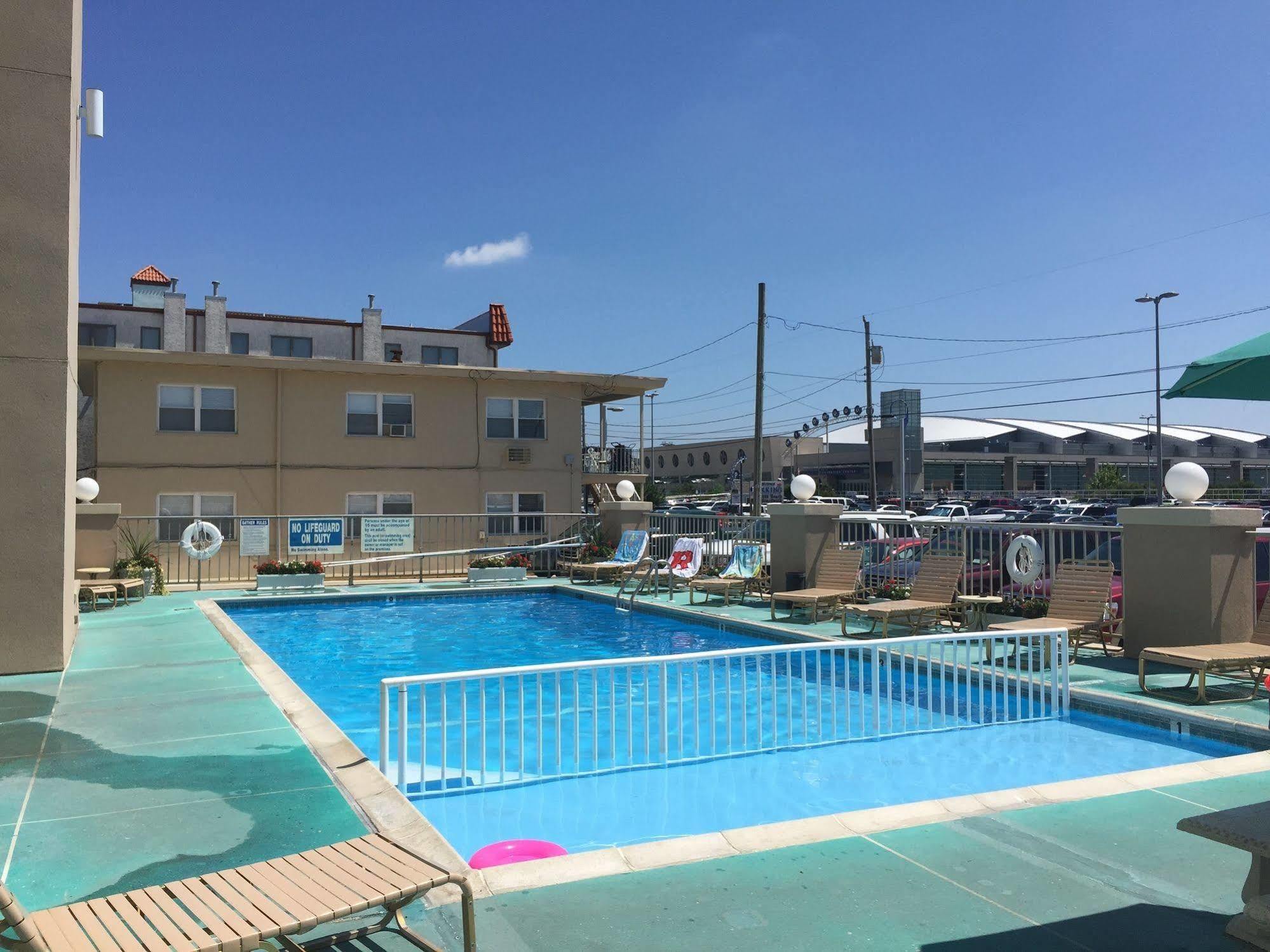 Aquarius Oceanfront Inn Вайлдвуд Экстерьер фото