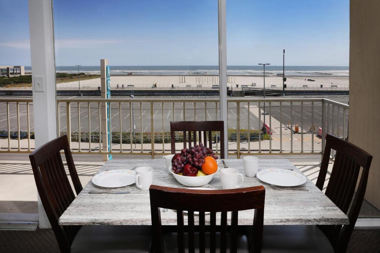 Aquarius Oceanfront Inn Вайлдвуд Экстерьер фото